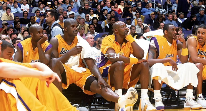 辉达娱乐平台-史上最强爆冷！平民活塞五虎干翻湖人F4，总冠军的心草根的逆袭|科比·布莱恩特|奥尼尔|汉密尔顿|马龙|沙奎尔-奥尼尔_新浪体育_新浪新闻