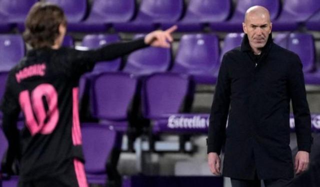 辉达娱乐-欧冠皇马仅剩首发一套 齐祖如何应对真蓝黑强攻？